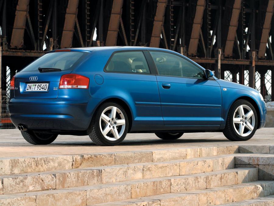  Audi A3 3.2 Quattro (8P) 2003 года  (фото 7 из 12)